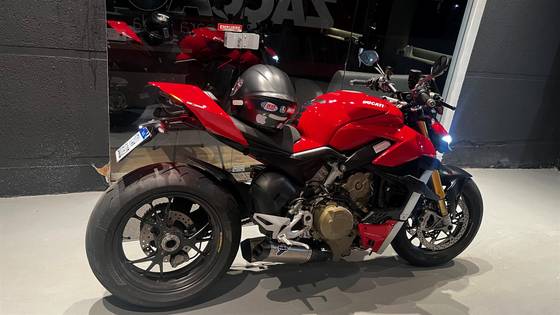 DUCATI STREETFIGHTER V4 S 